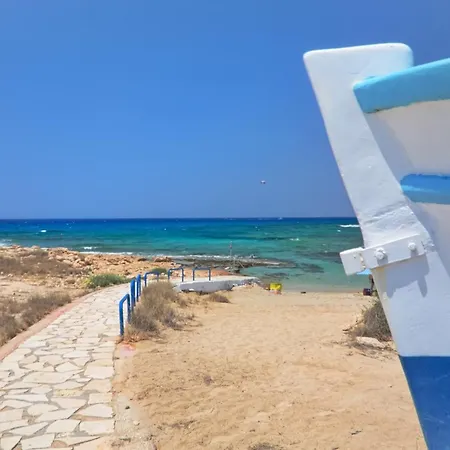 Vilă Sea Pearl Beachfront - Breeze *