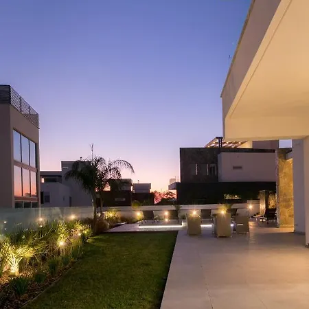 Villa Sea Pearl Beachfront - Breeze *