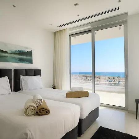 Sea Pearl Beachfront - Breeze Villa