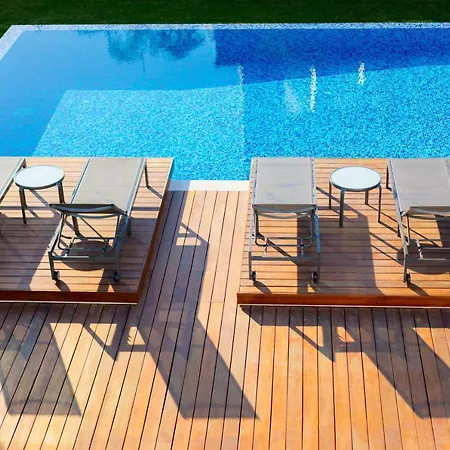 Sea Pearl Beachfront - Breeze *