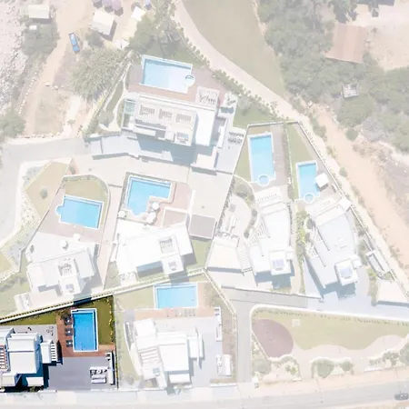 Willa Sea Pearl Beachfront - Breeze