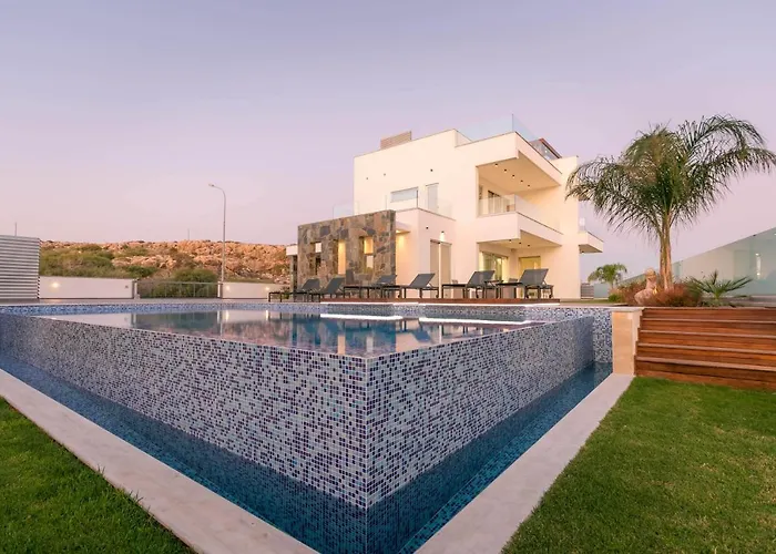 Sea Pearl Beachfront - Breeze