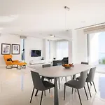 Sea Pearl Beachfront - Breeze 빌라 *