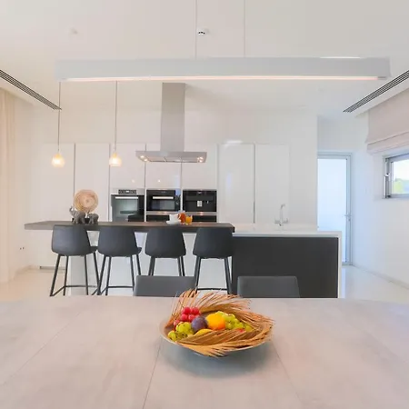 Villa Sea Pearl Beachfront - Breeze Agia Napa