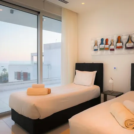 Sea Pearl Beachfront - Breeze