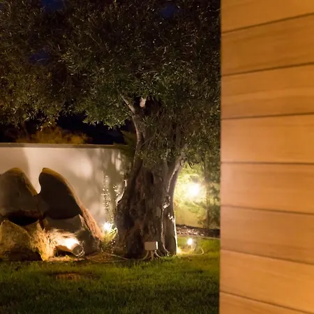 Sea Pearl Beachfront - Breeze Villa