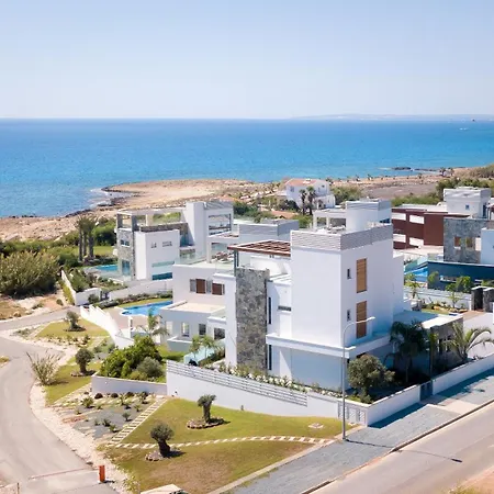 Sea Pearl Beachfront - Breeze *