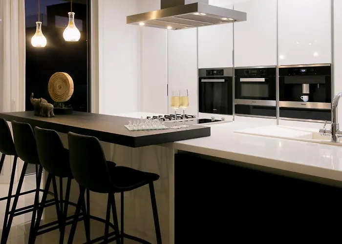 Sea Pearl Beachfront - Breeze Vila