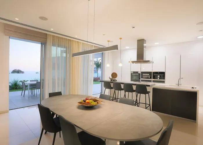 Vila Sea Pearl Beachfront - Breeze Ayia Napa