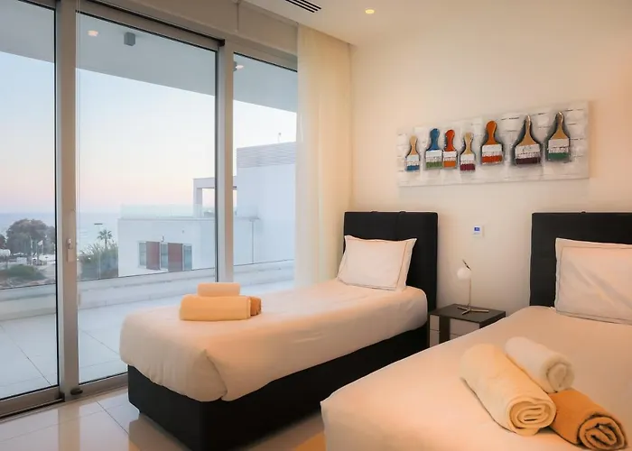 Sea Pearl Beachfront - Breeze