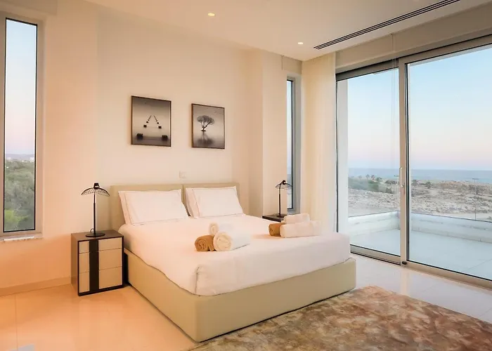 Villa Sea Pearl Beachfront - Breeze *