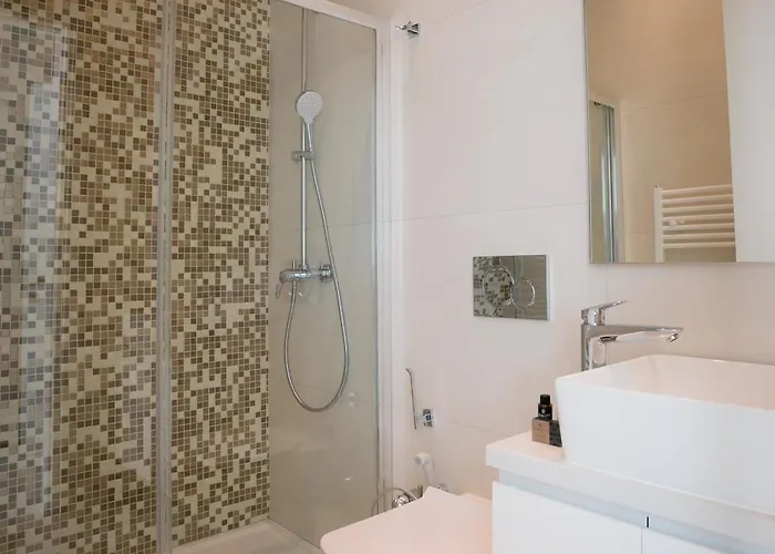 Sea Pearl Beachfront - Breeze Vila