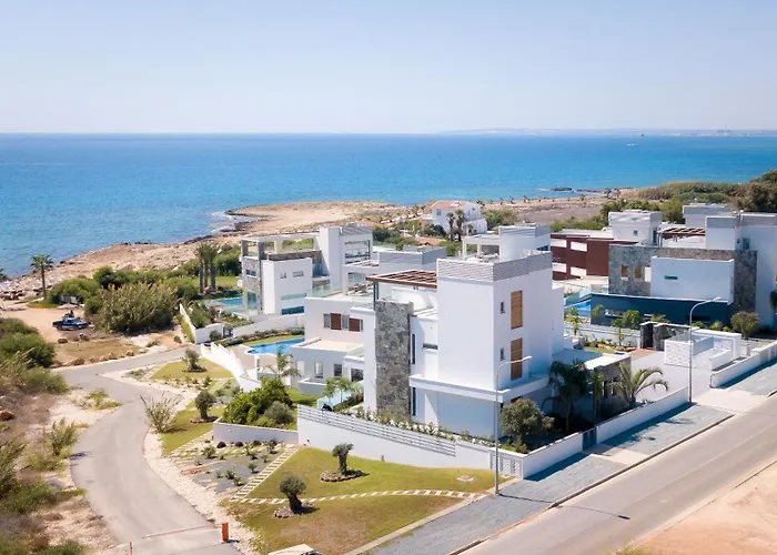 Sea Pearl Beachfront - Breeze *